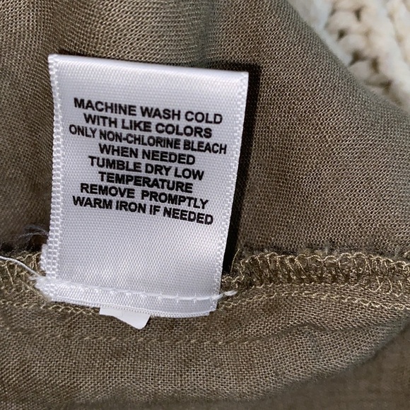 Emily Daniels olive green linen top size XLarge - Picture 9 of 9